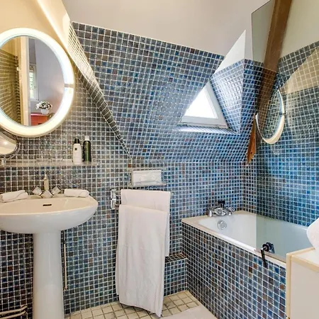 La Cote Fleurie - 5 Bdr - Garden & Jacuzzi - Tourgeville Plage ヴィラ ドーヴィル